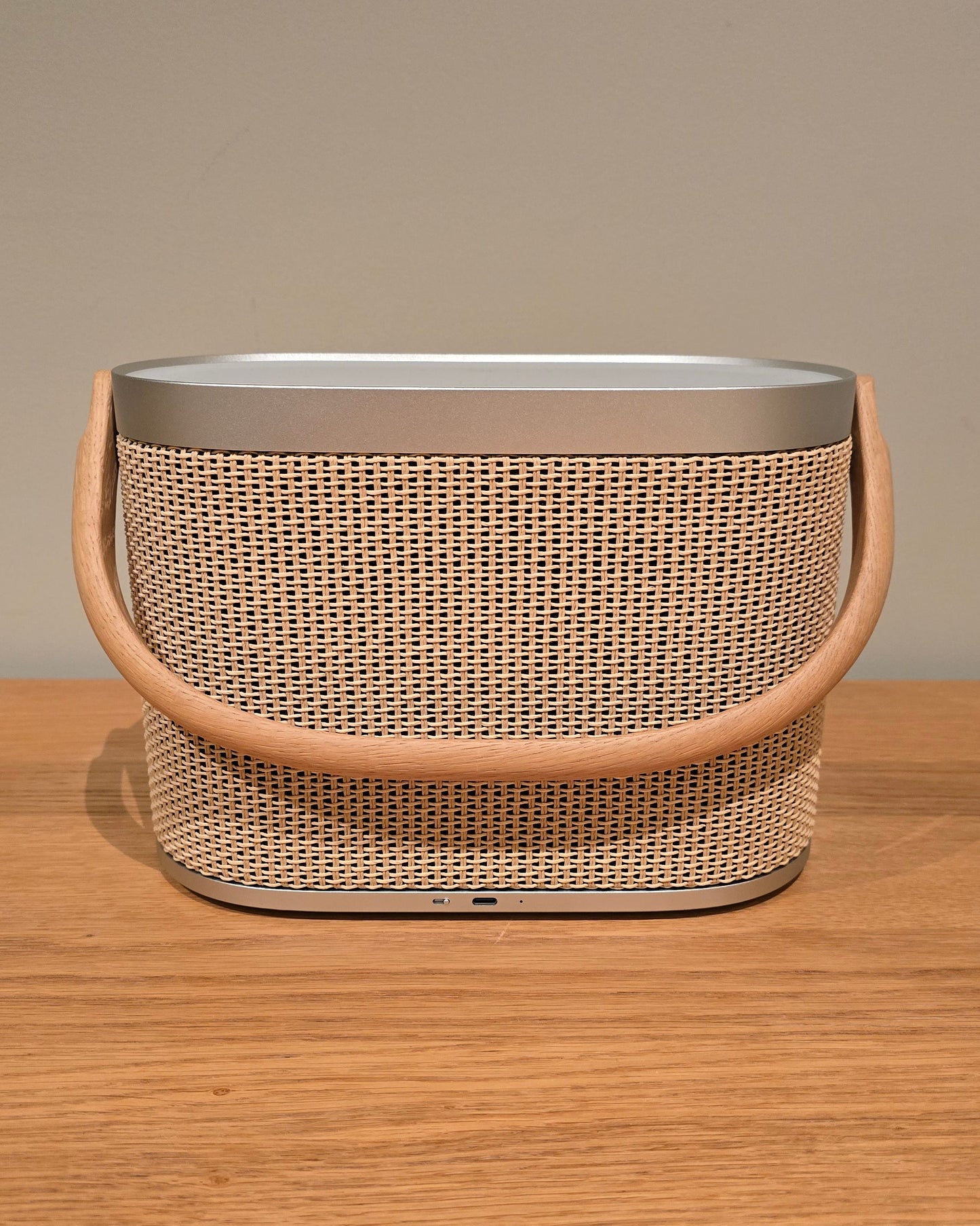 Bang & Olufsen Beosound A5 (2710)