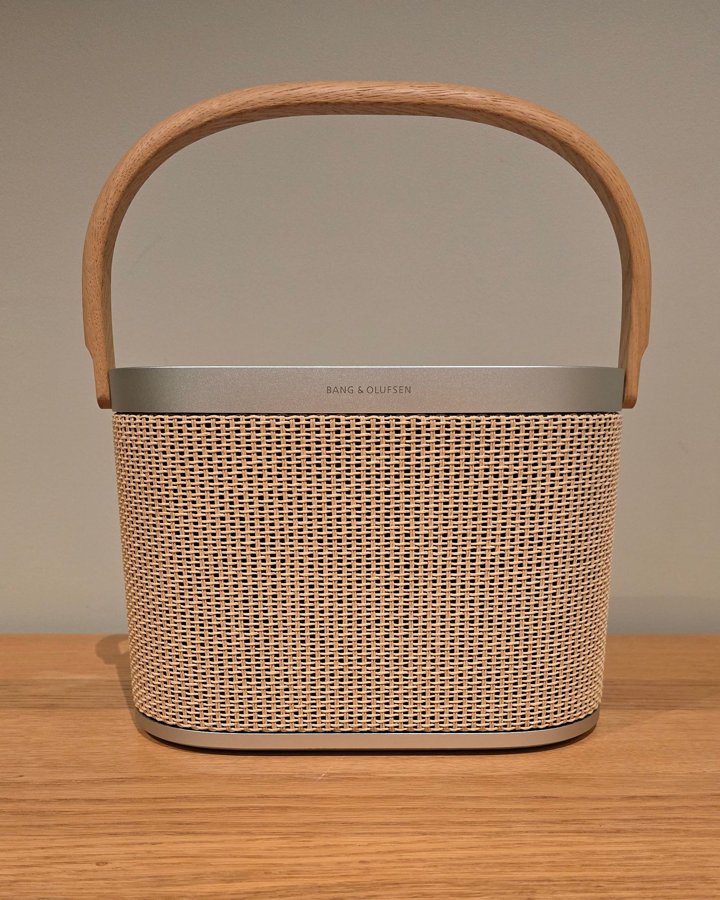 Bang & Olufsen Beosound A5 (2710)