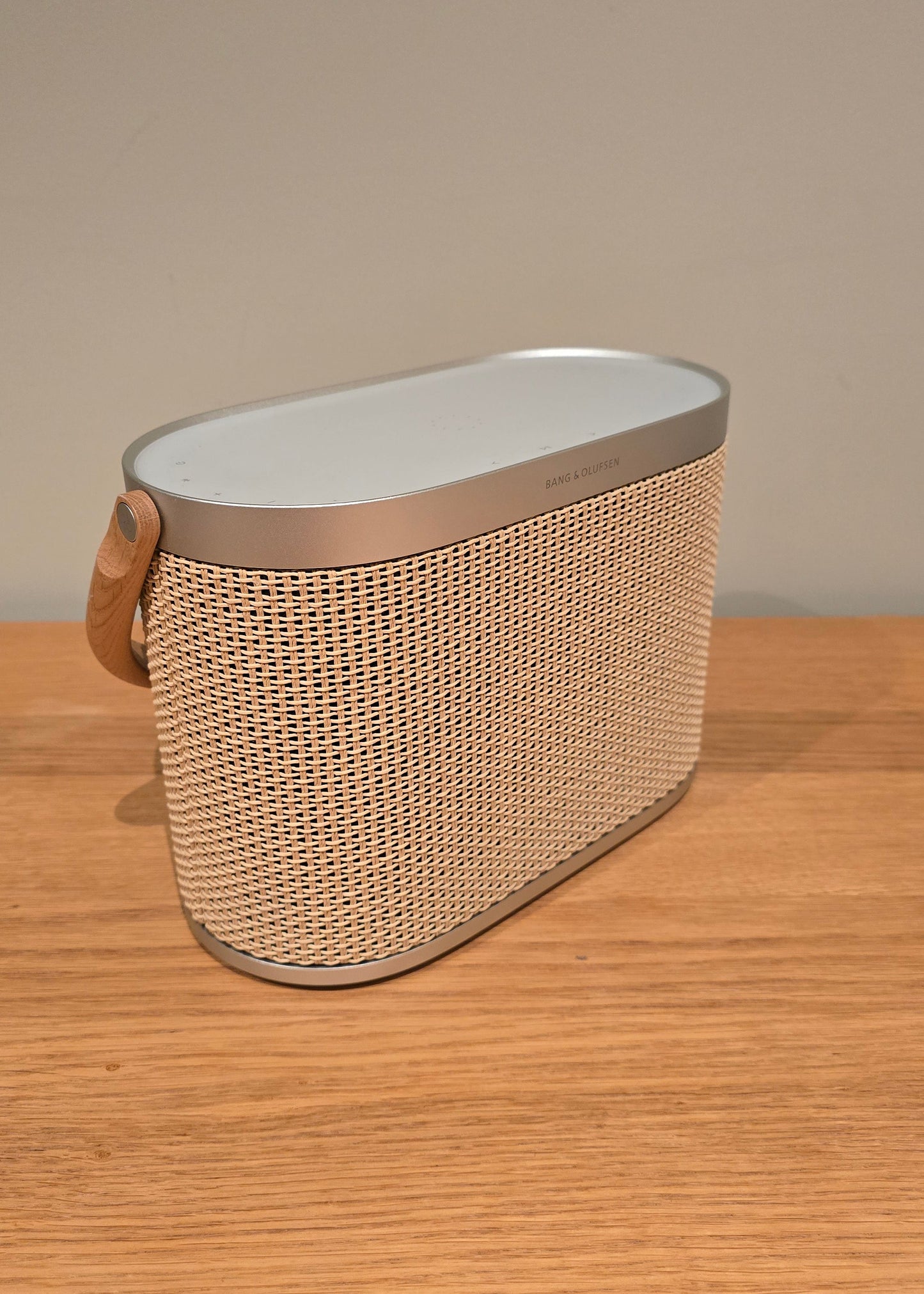 Bang & Olufsen Beosound A5 (2710)