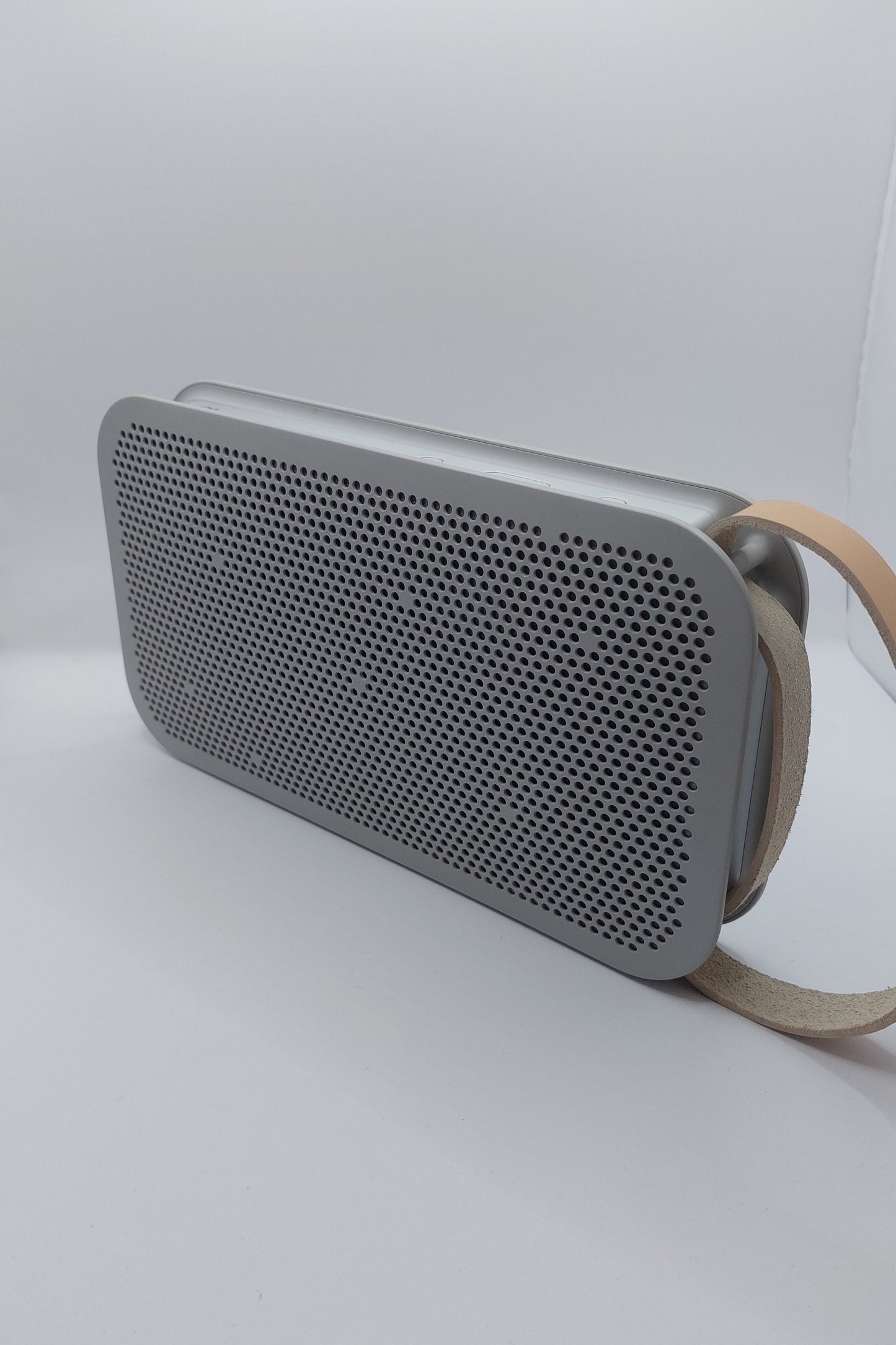 Bang & Olufsen Beoplay A2 - DEFEKT (88229)