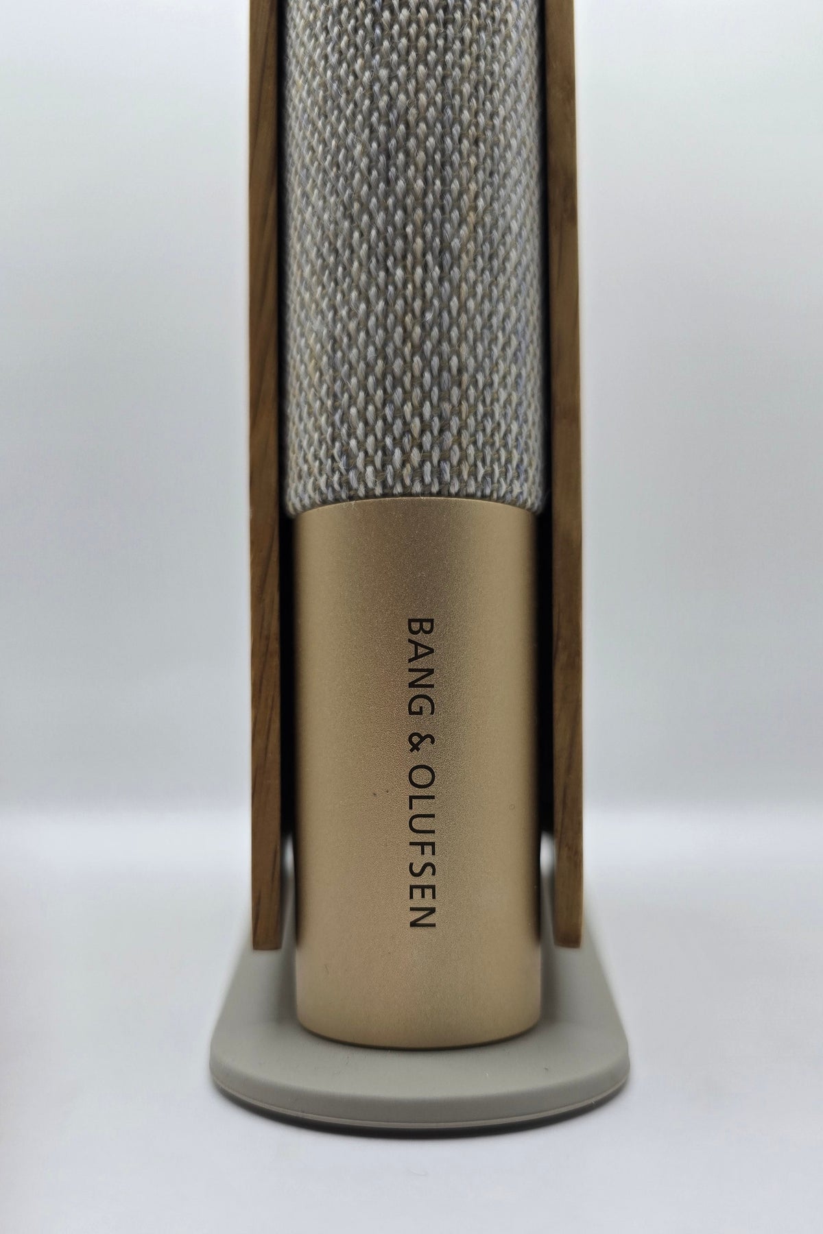 Bang & Olufsen Beosound Emerge – brukt designhøyttaler – lite bruksmerker