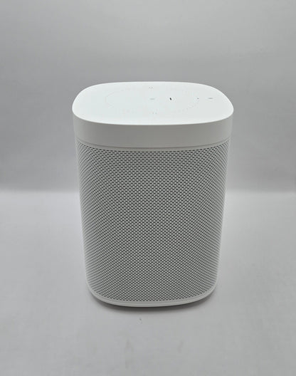 Sonos One Gen 1 – brukt smarthøyttaler – få bruksmerker