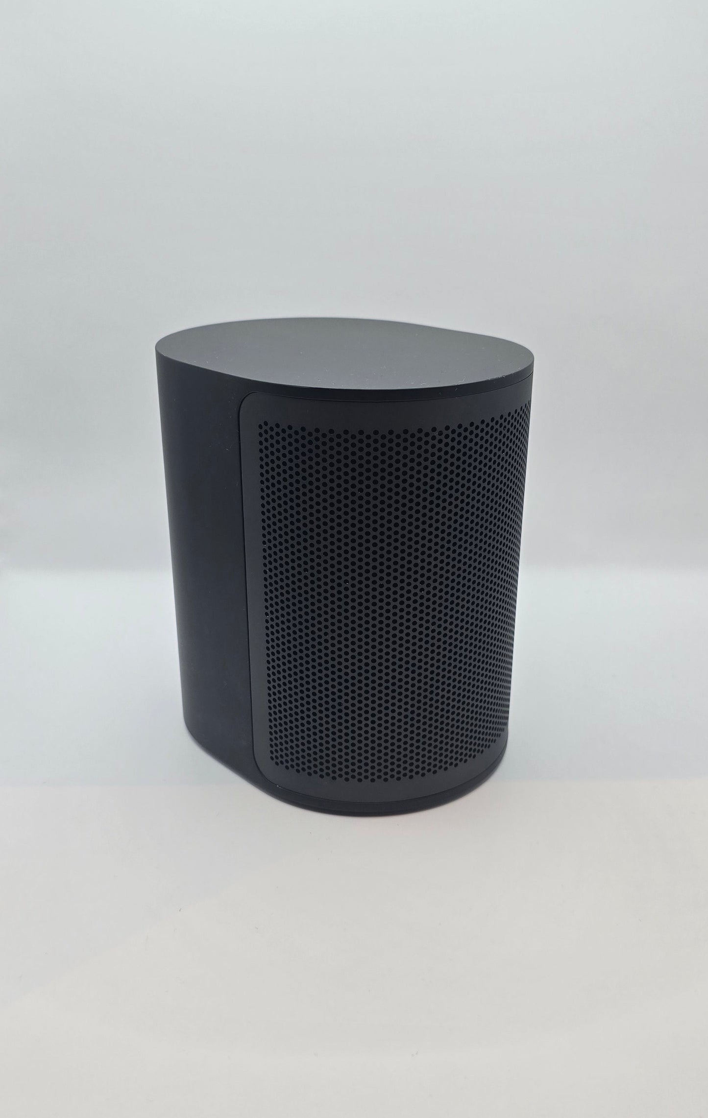 Bang & Olufsen Beoplay M3 (9429)