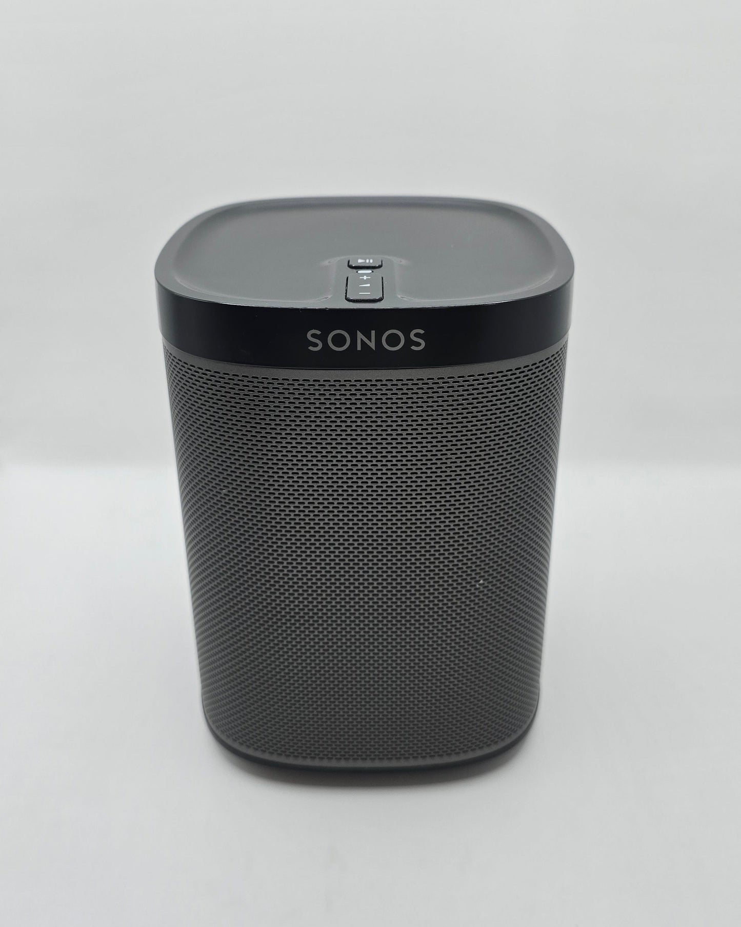 Sonos Play:1 – brukt høyttaler – enkel oppkobling – lite bruksmerker