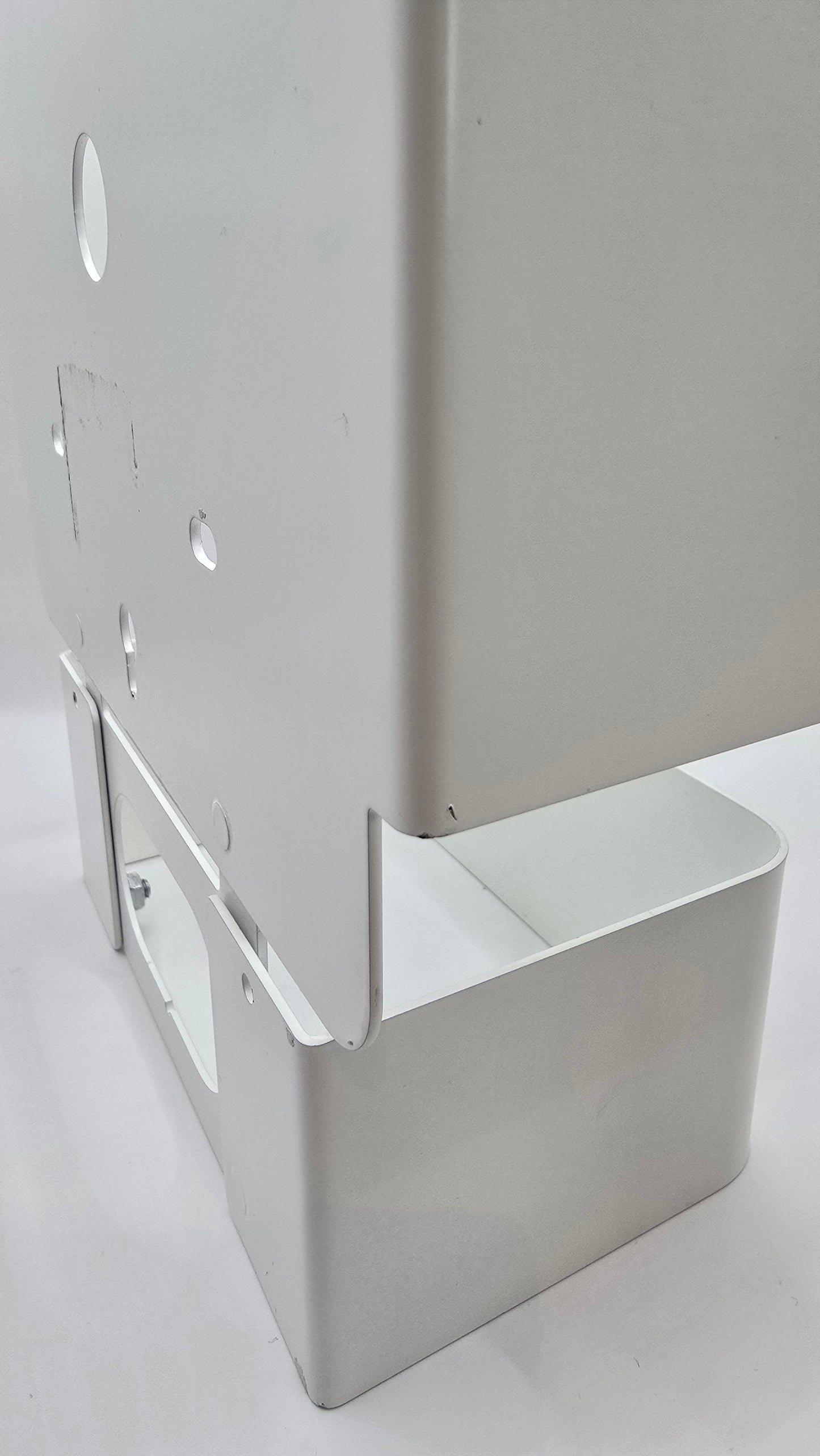 Flexson veggfeste Sonos CONNECT:AMP – brukt – plassbesparende montering – meget pen