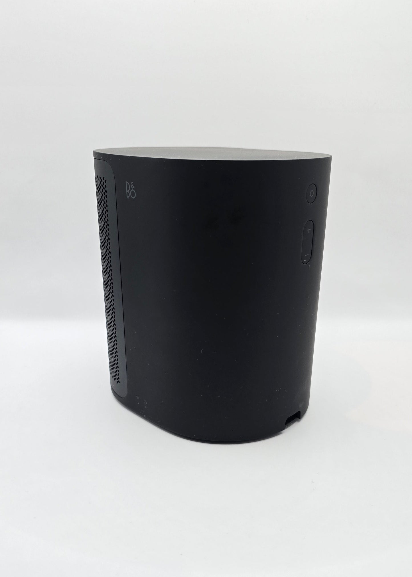 Bang & Olufsen Beoplay M3 (8947)