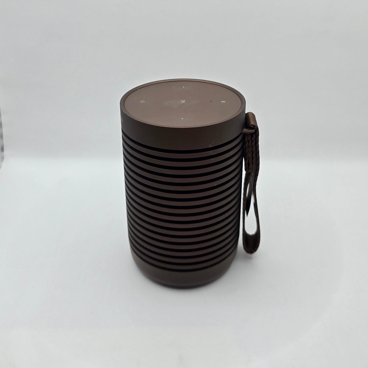 B&O Beosound Explore – brukt trådløs Bluetooth-høyttaler – få bruksmerker