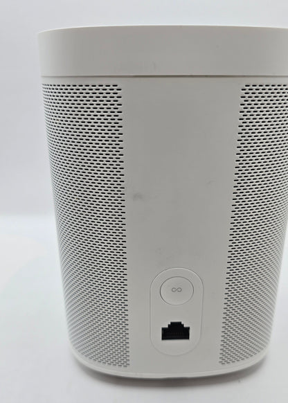 Sonos One Gen 1 – brukt smarthøyttaler – få bruksmerker