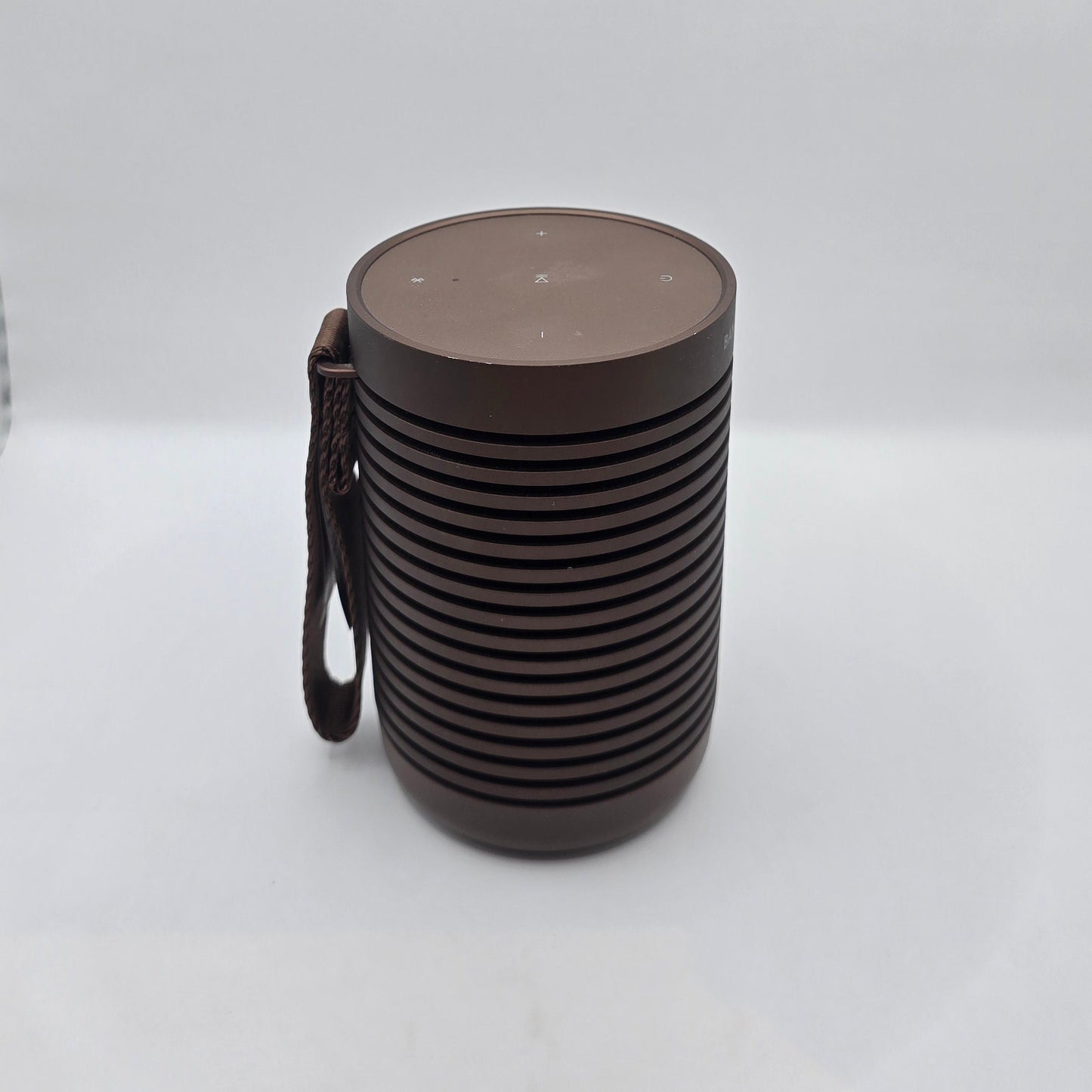 B&O Beosound Explore – brukt trådløs Bluetooth-høyttaler – få bruksmerker