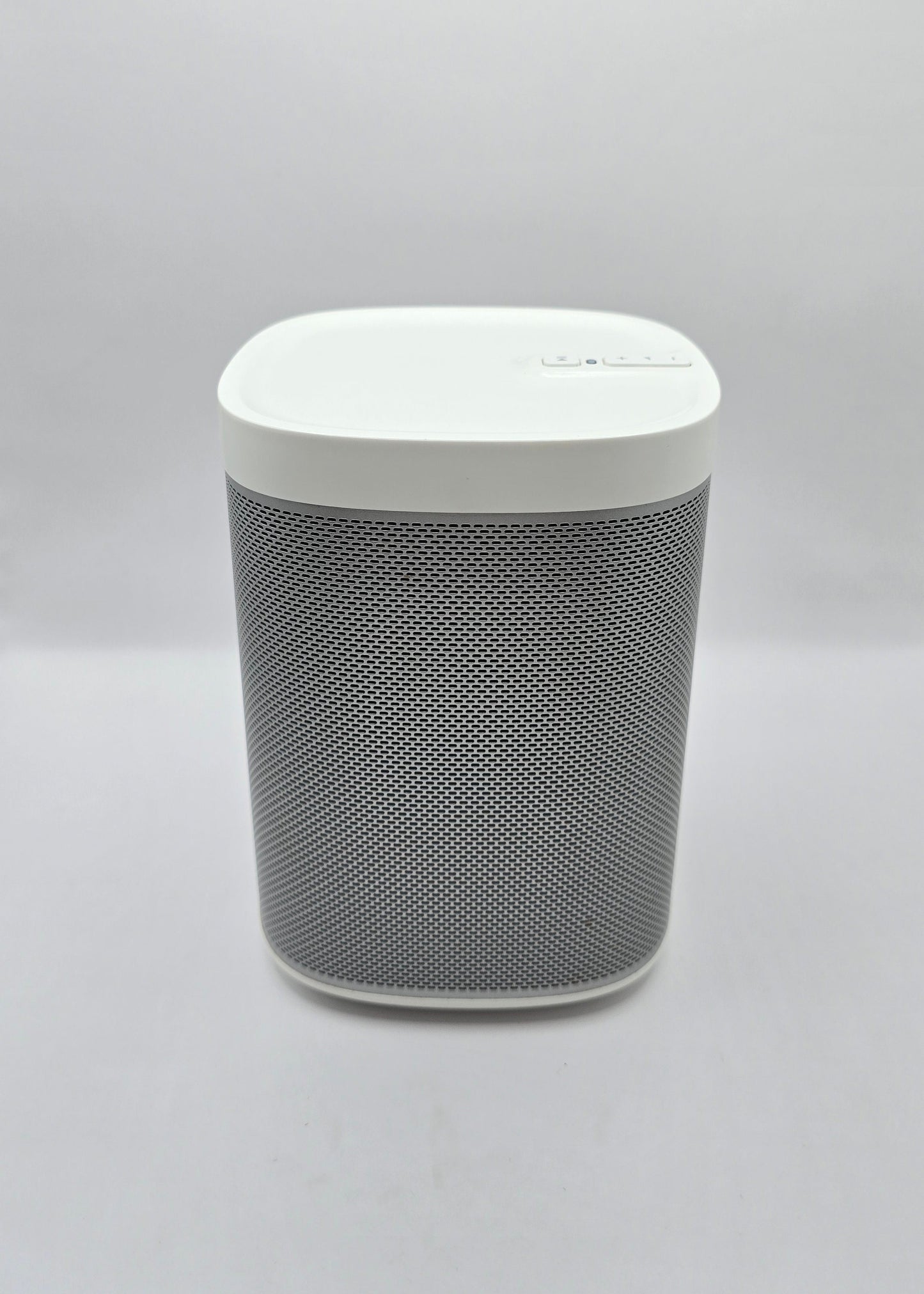 Sonos Play:1 – brukt høyttaler – plassbesparende – noe bruksmerker
