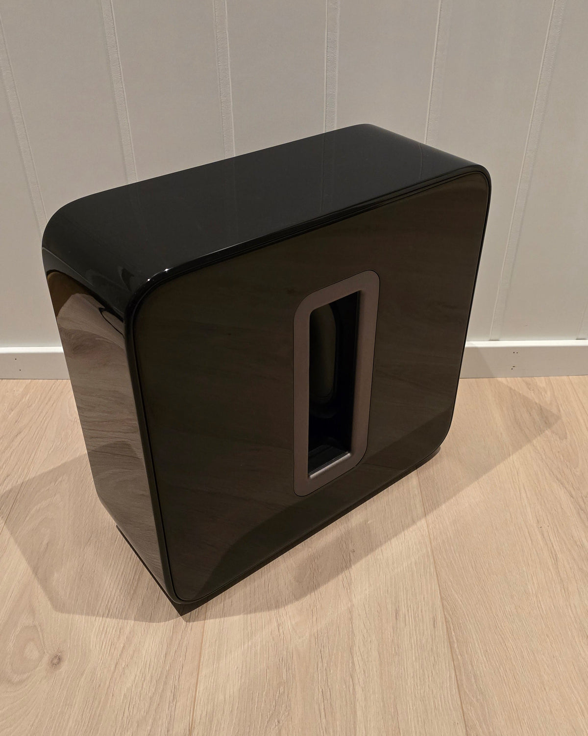 Sonos Sub Gen 1 – brukt trådløs subwoofer – kraftig bass
